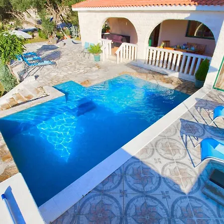 Family Friendly House With A Swimming Pool Pozorac, Trogir - 10317 بيت للعطل *