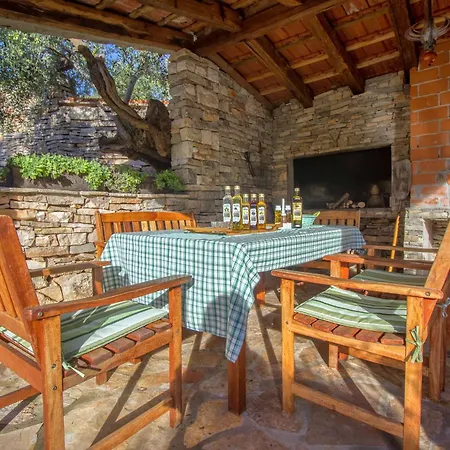Family Friendly House With A Swimming Pool Pozorac, Trogir - 10317